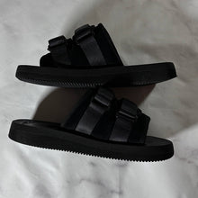 Load image into Gallery viewer, Suicoke Moto-Cab Black Suede