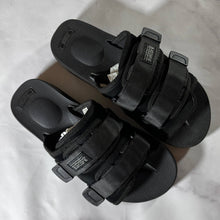 Load image into Gallery viewer, Suicoke Moto-Cab Black Suede